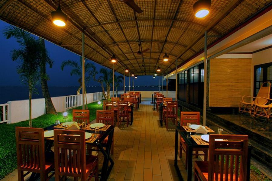 Vembanad Village Backwater Resort Alappuzha Ngoại thất bức ảnh